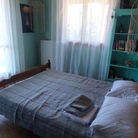 Cute House With Mountain Views * Katsaros (Elis)