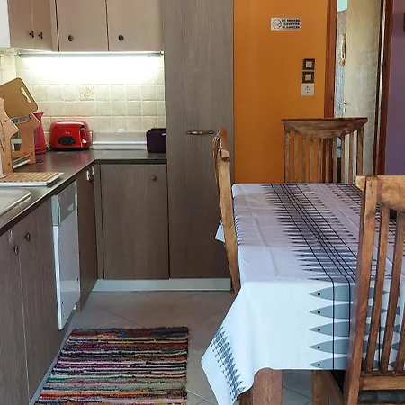 Cute House With Mountain Views Katsaros (Elis)