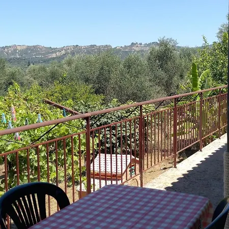 Cute House With Mountain Views Holiday home