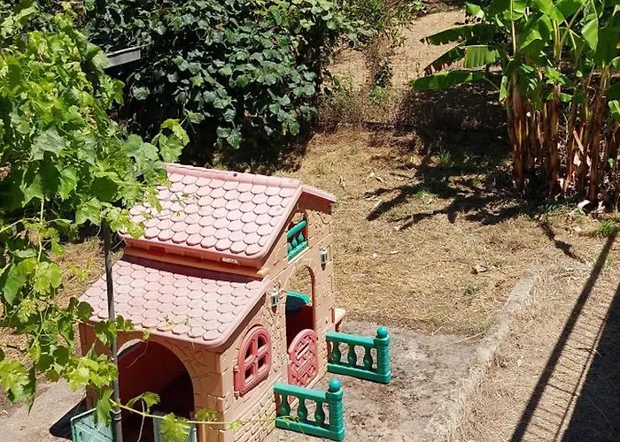 Cute House With Mountain Views * Katsaros (Elis)