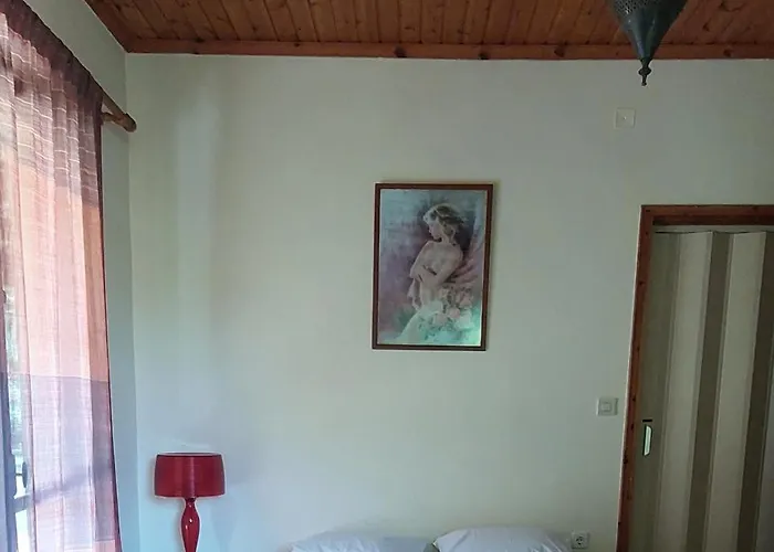 Cute House With Mountain Views *