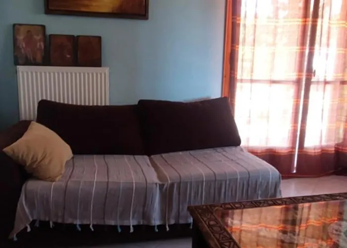 Semesterbostad Cute House With Mountain Views Katsaros (Elis)
